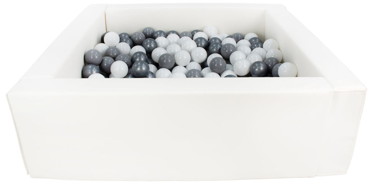 White Square eco-leather ball pit with 300 balls