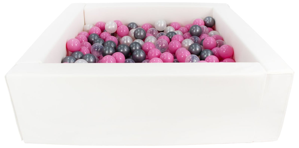 White Square eco-leather ball pit with 300 balls